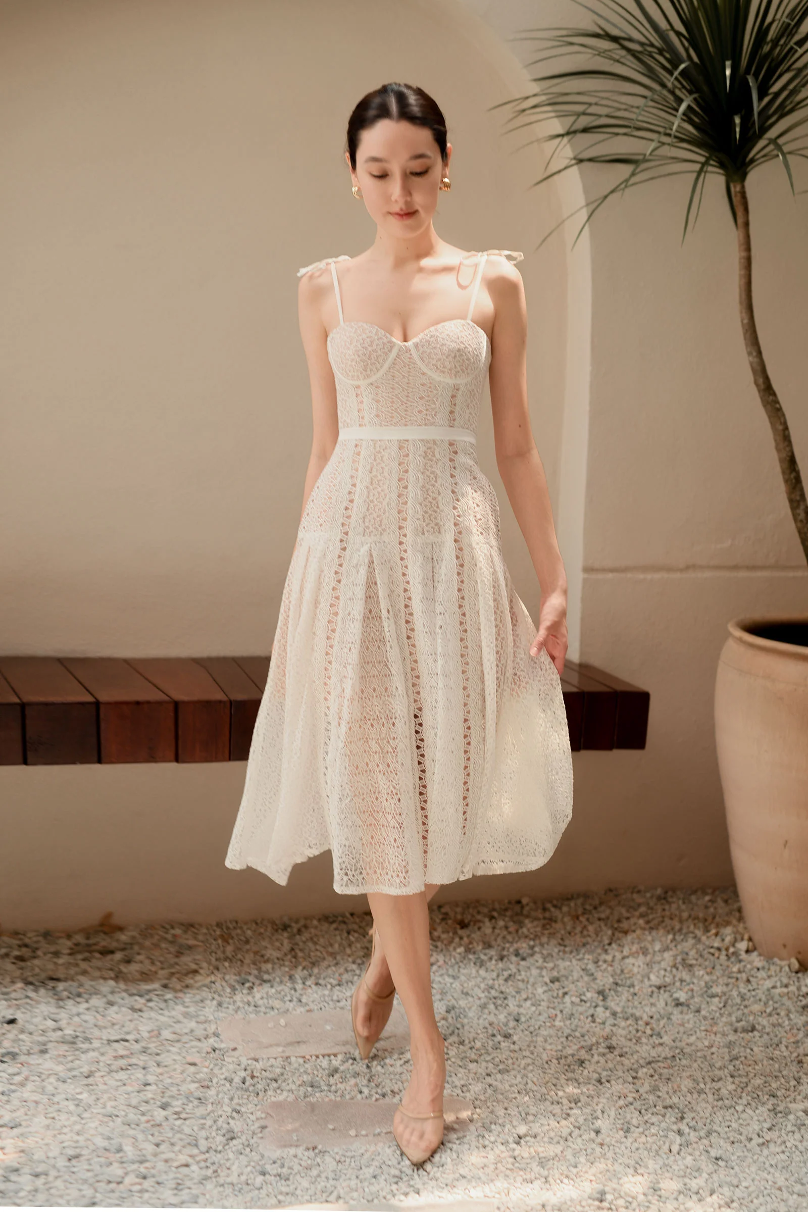 Dianelle Padded Dress (White) - Image 9