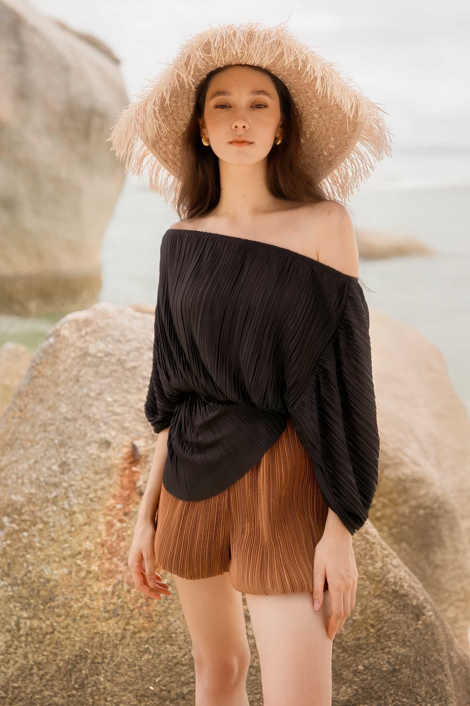Davernie Top (Black) - Image 2
