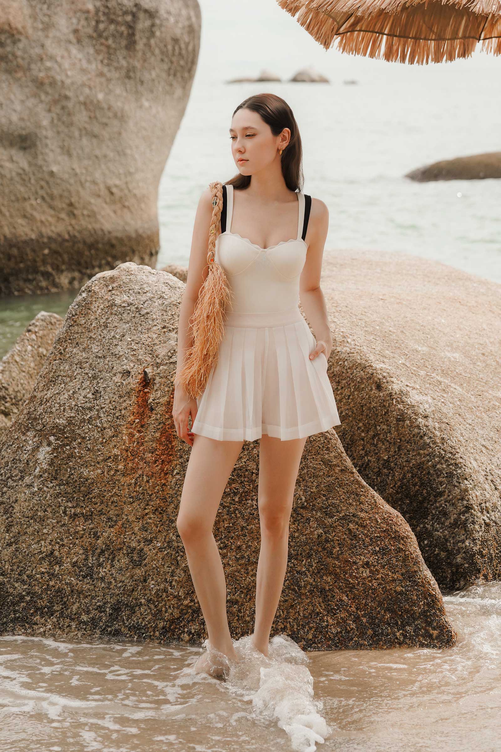Dionnet Pants (White) - Image 13