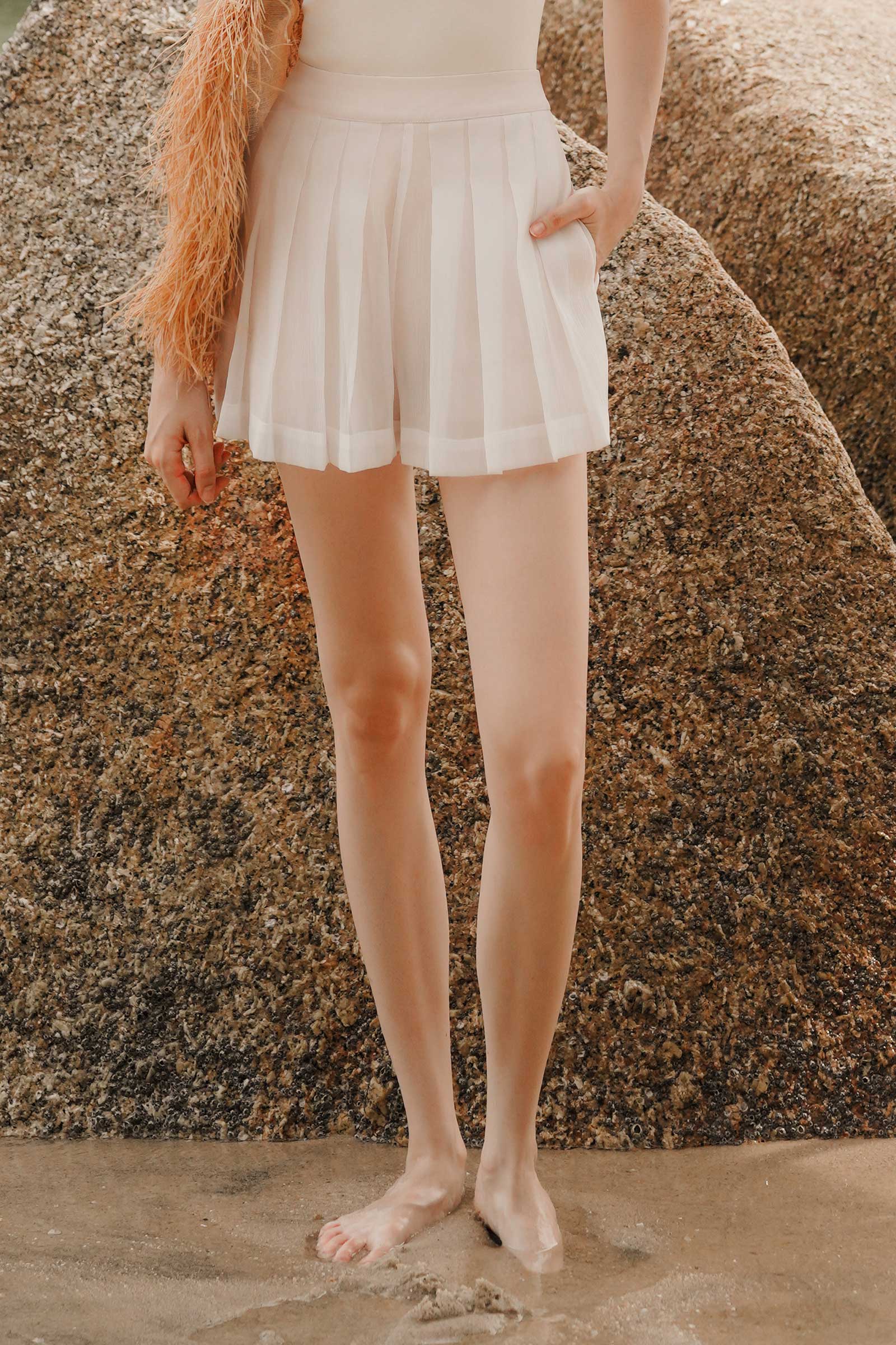 Dionnet Pants (White) - Image 2