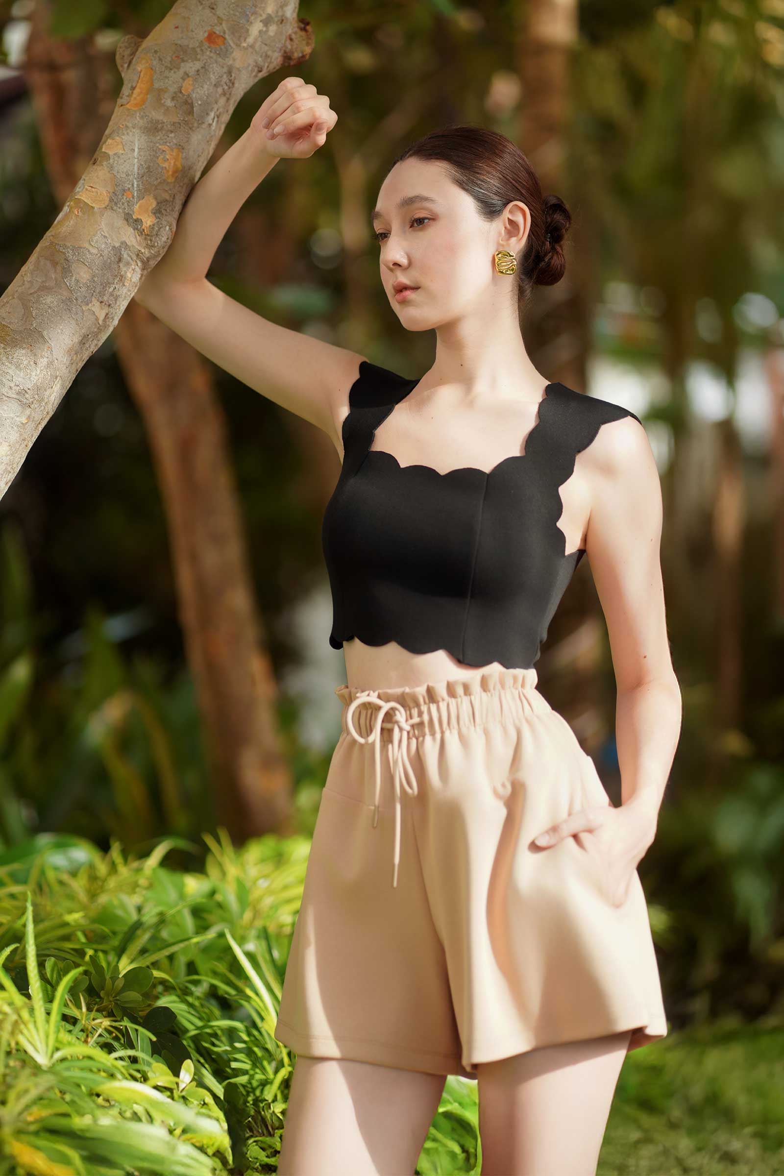 Doriye Drawstring Shorts (Beige) - Image 18
