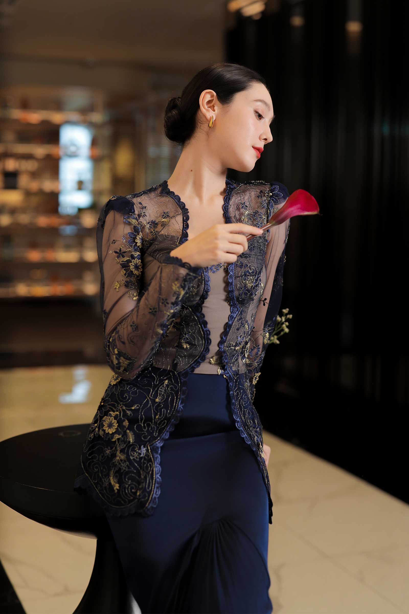 Juwita Kebaya Padded Top Only (Royal Blue) - Image 10