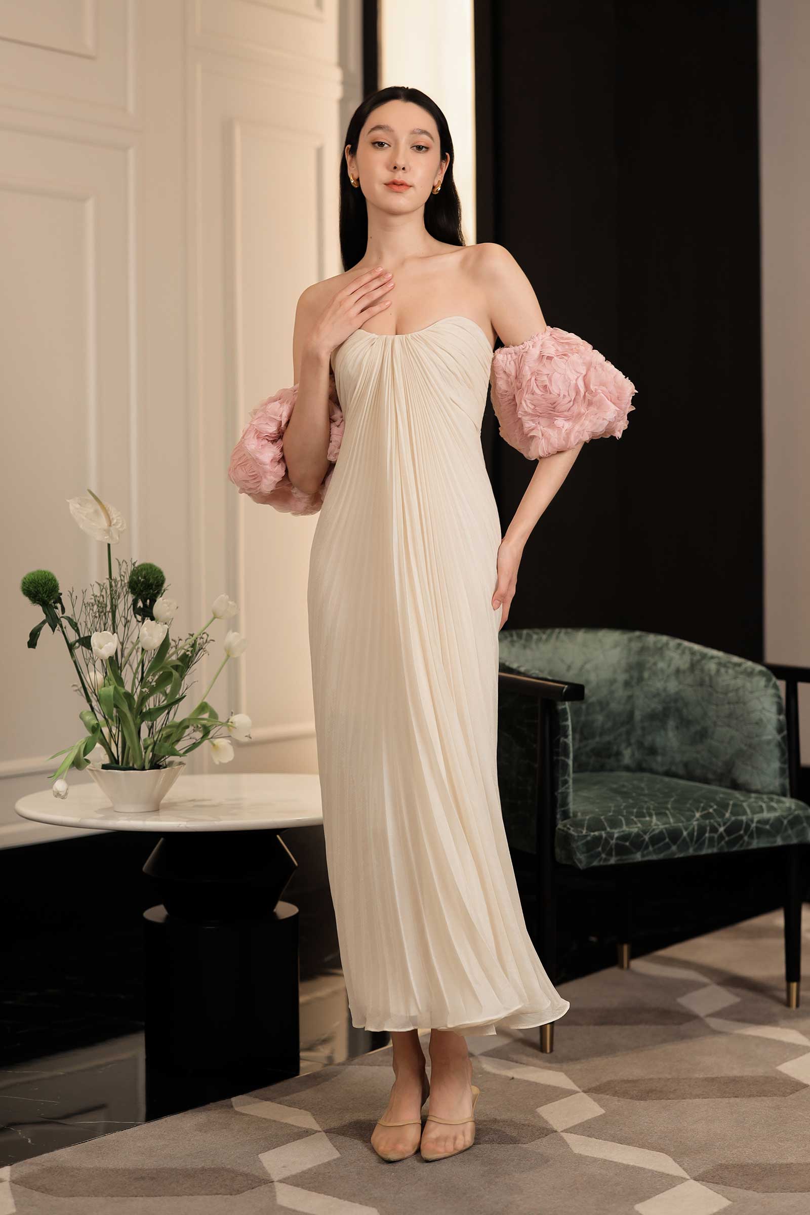 Dorelia Convertible Padded Dress (Cream) - Image 11
