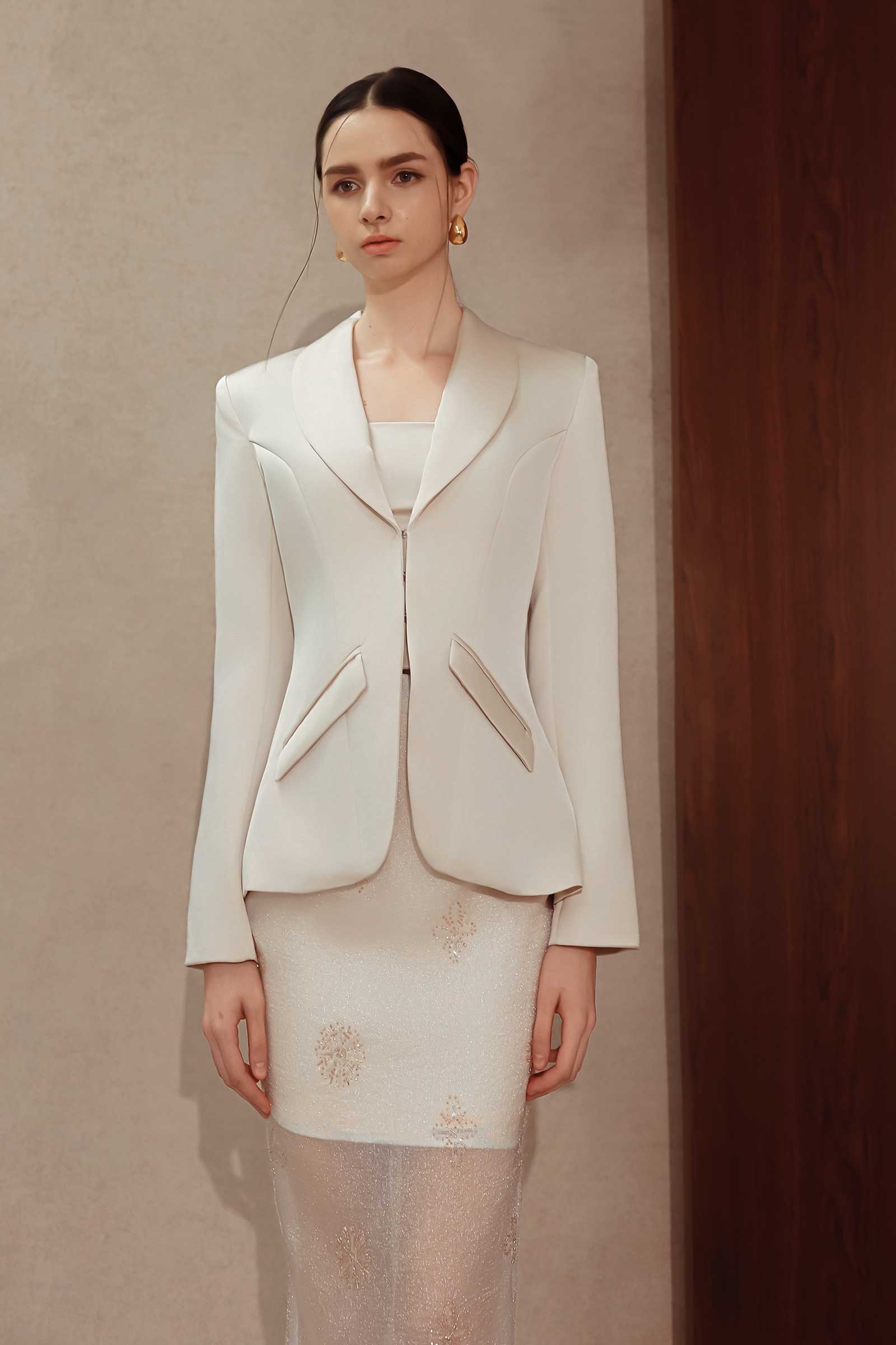 Tailored Delyse Blazer (Champagne) - Image 9