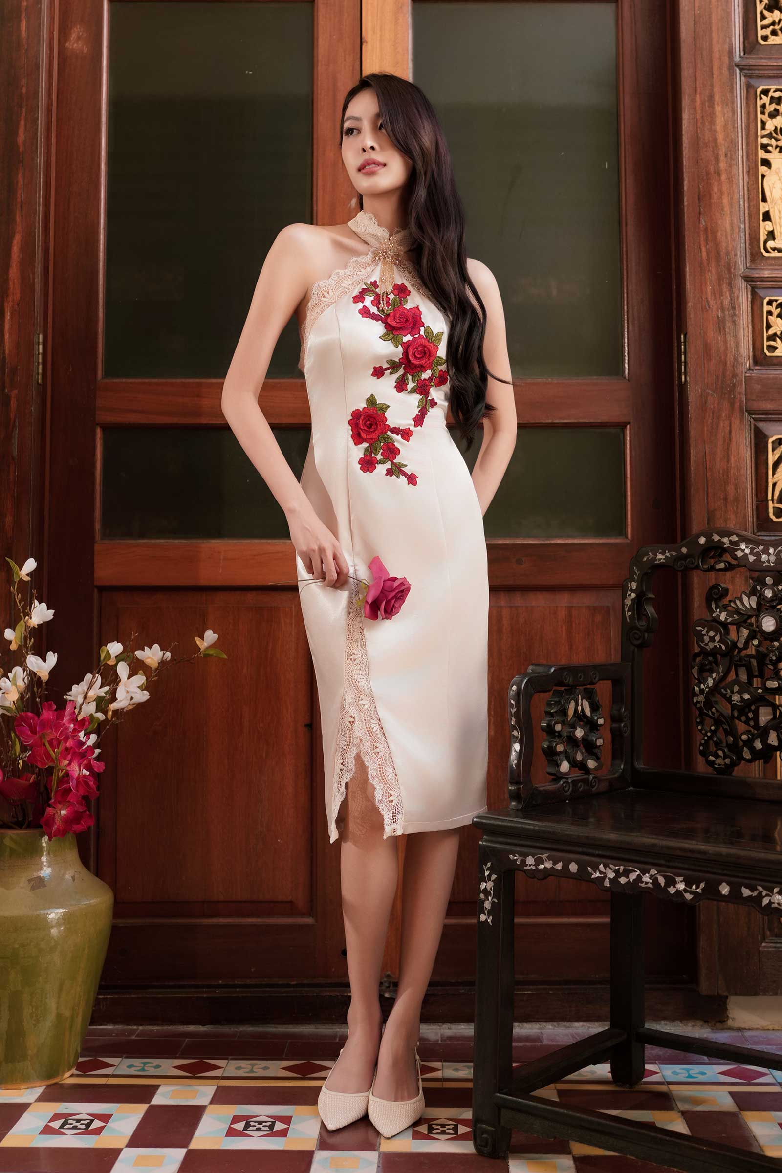 Jin Yue Qipao Set (Champagne) - Image 13