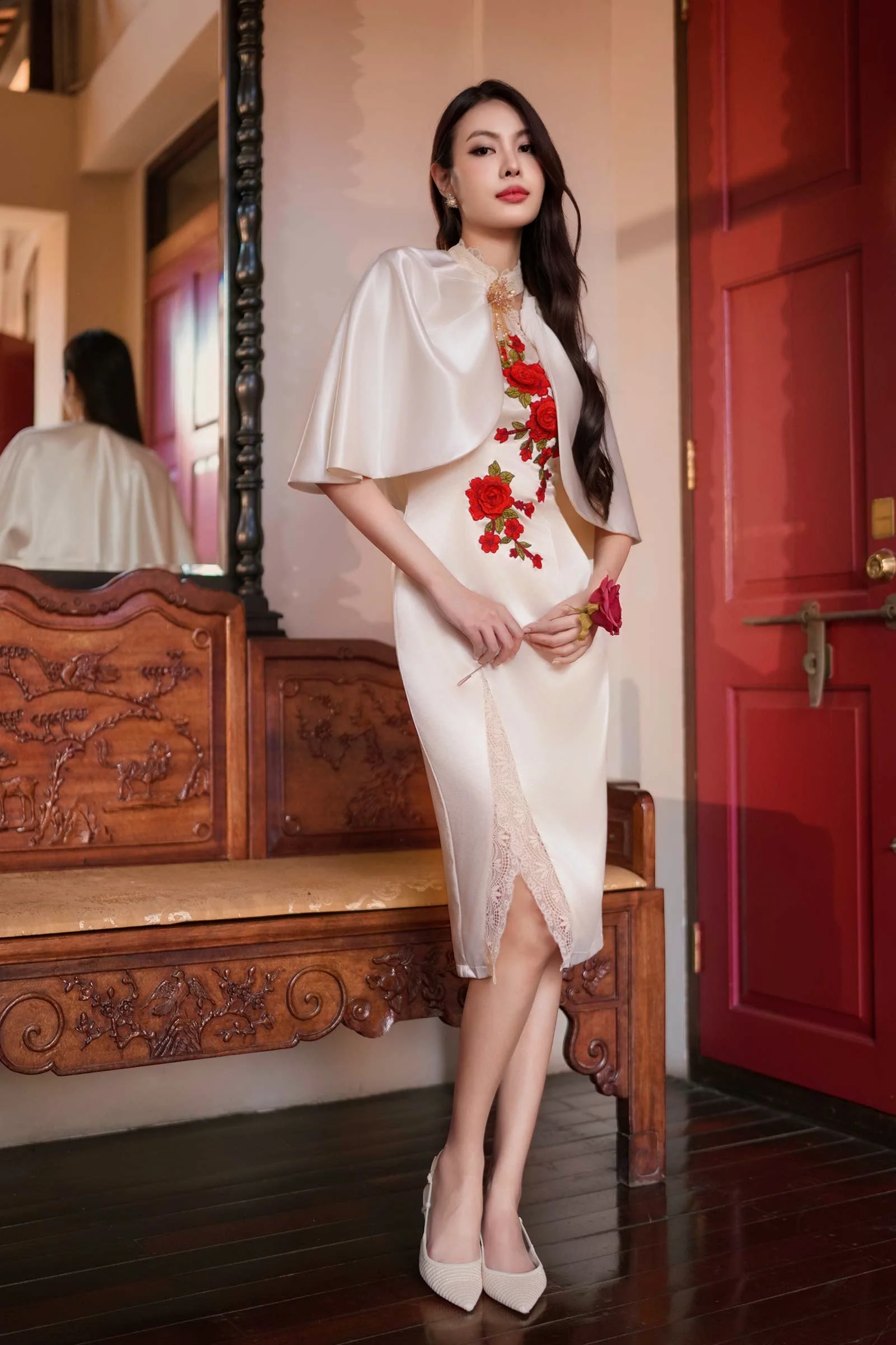 Jin Yue Qipao Set (Champagne) - Image 26