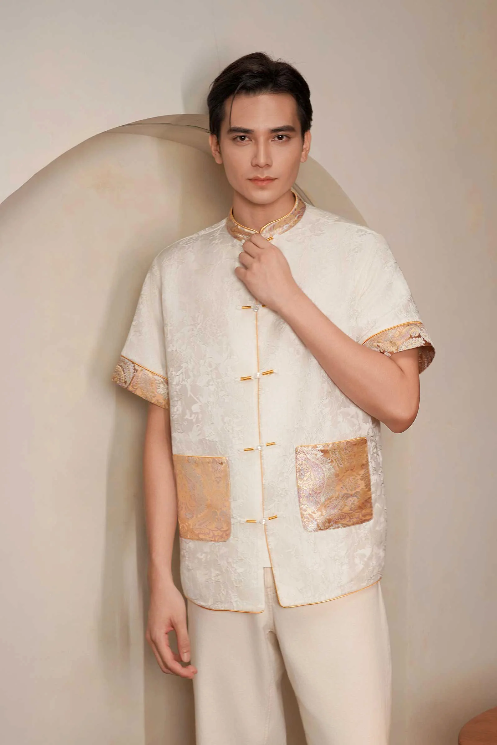 Aurelia Samfu (Gold)