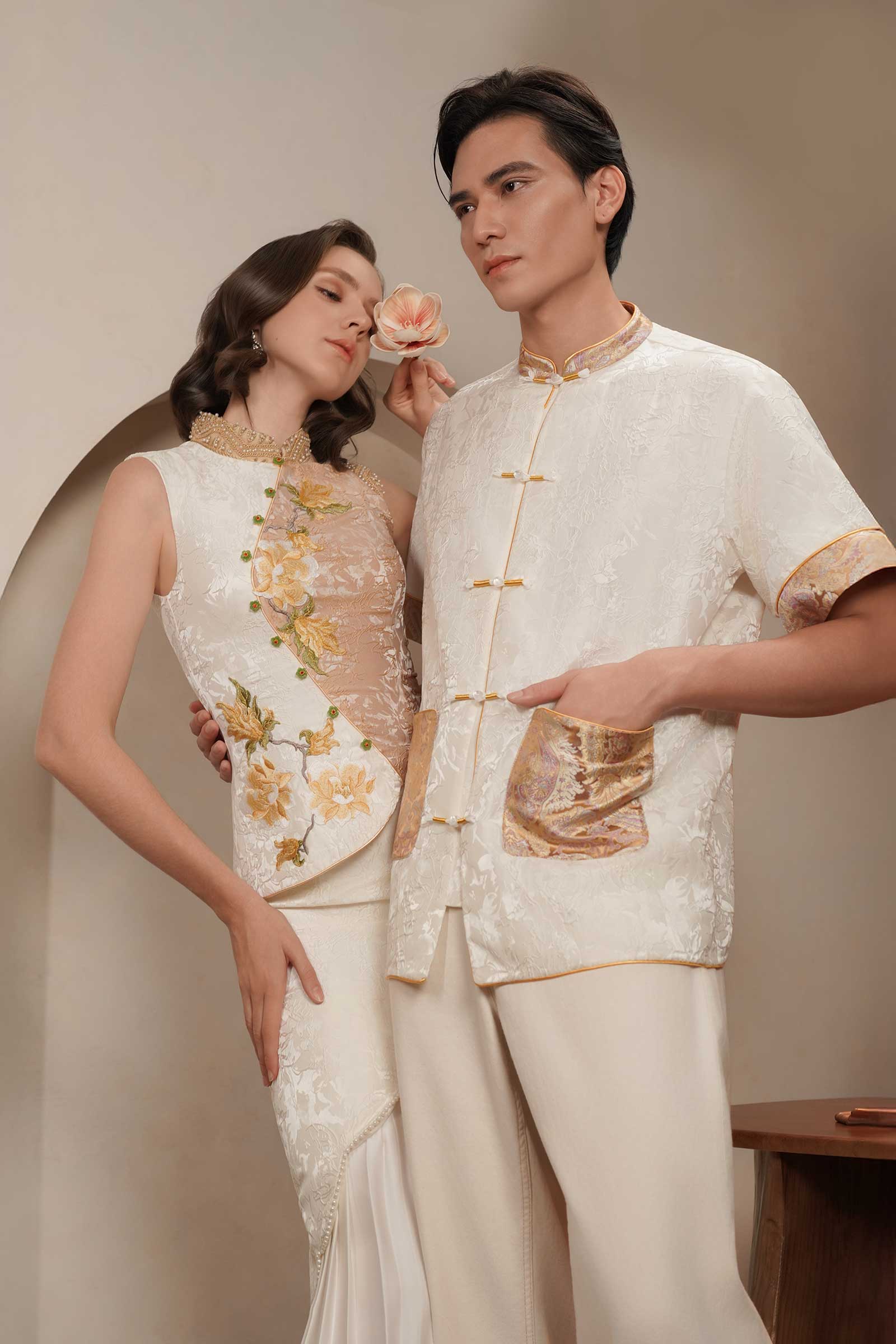 Aurelia Samfu (Gold) - Image 9
