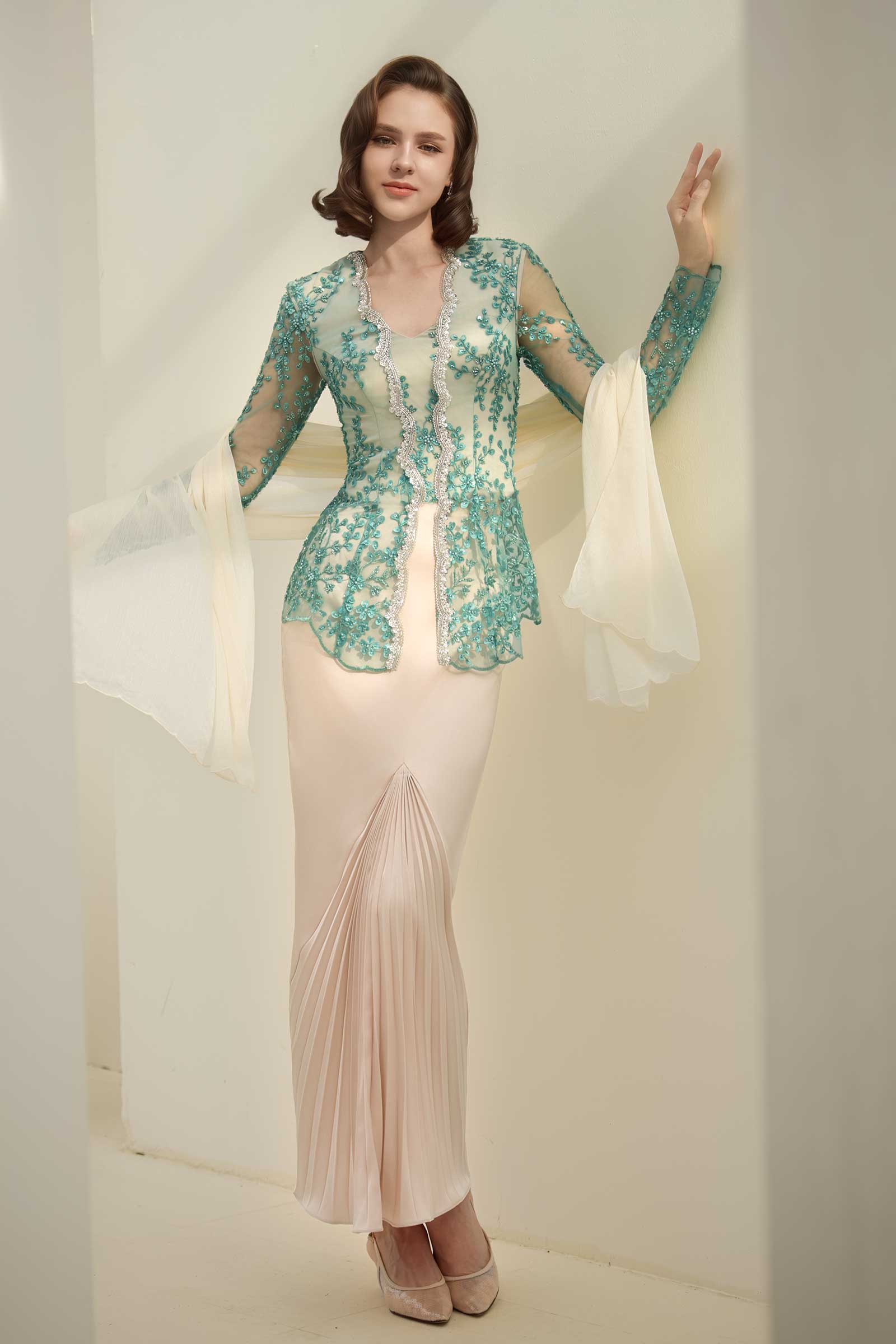 Zamrud Kebaya Set - Image 7