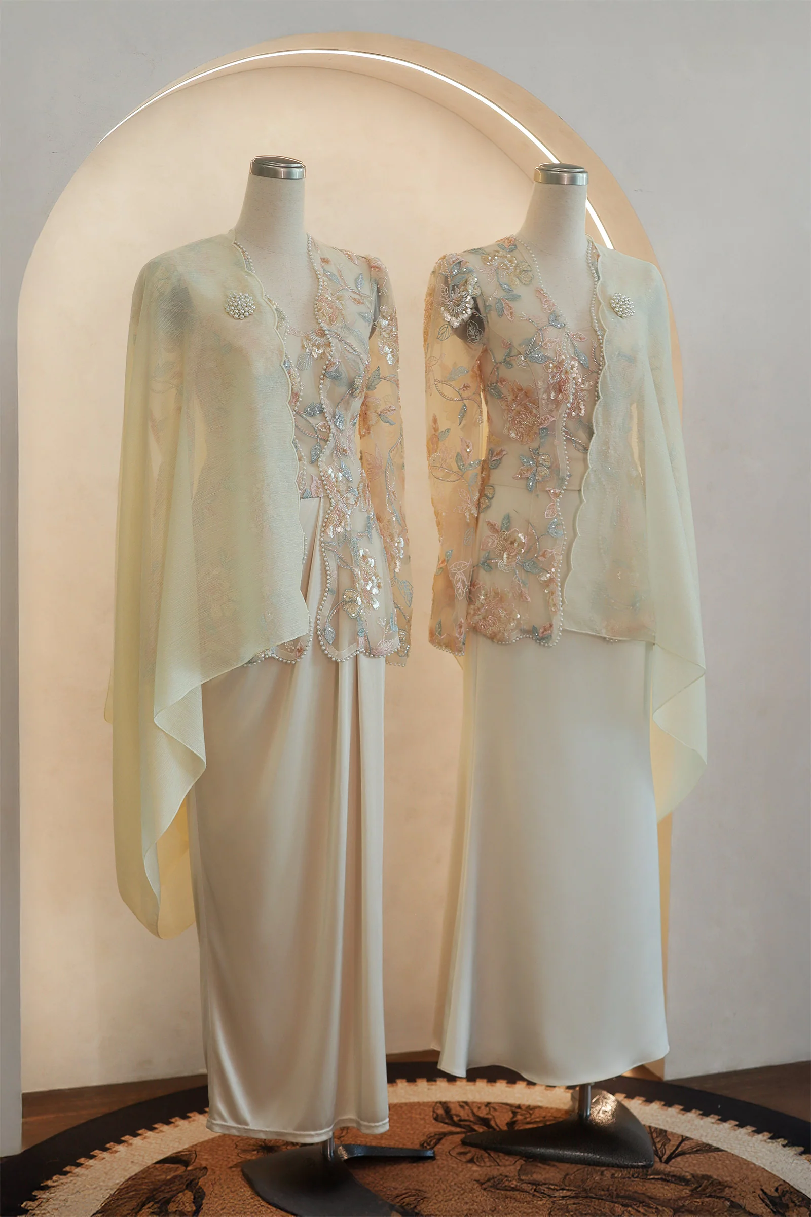 Thea Kebaya Top (Blush Petal) - Image 18