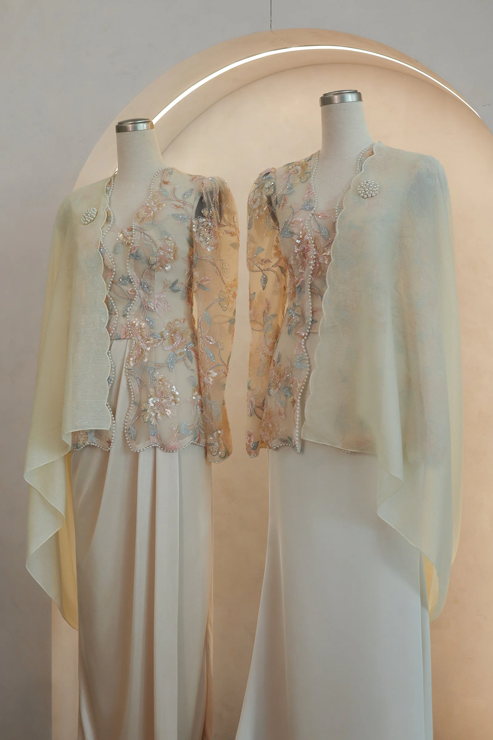 Thea Kebaya Top (Blush Petal) - Image 19