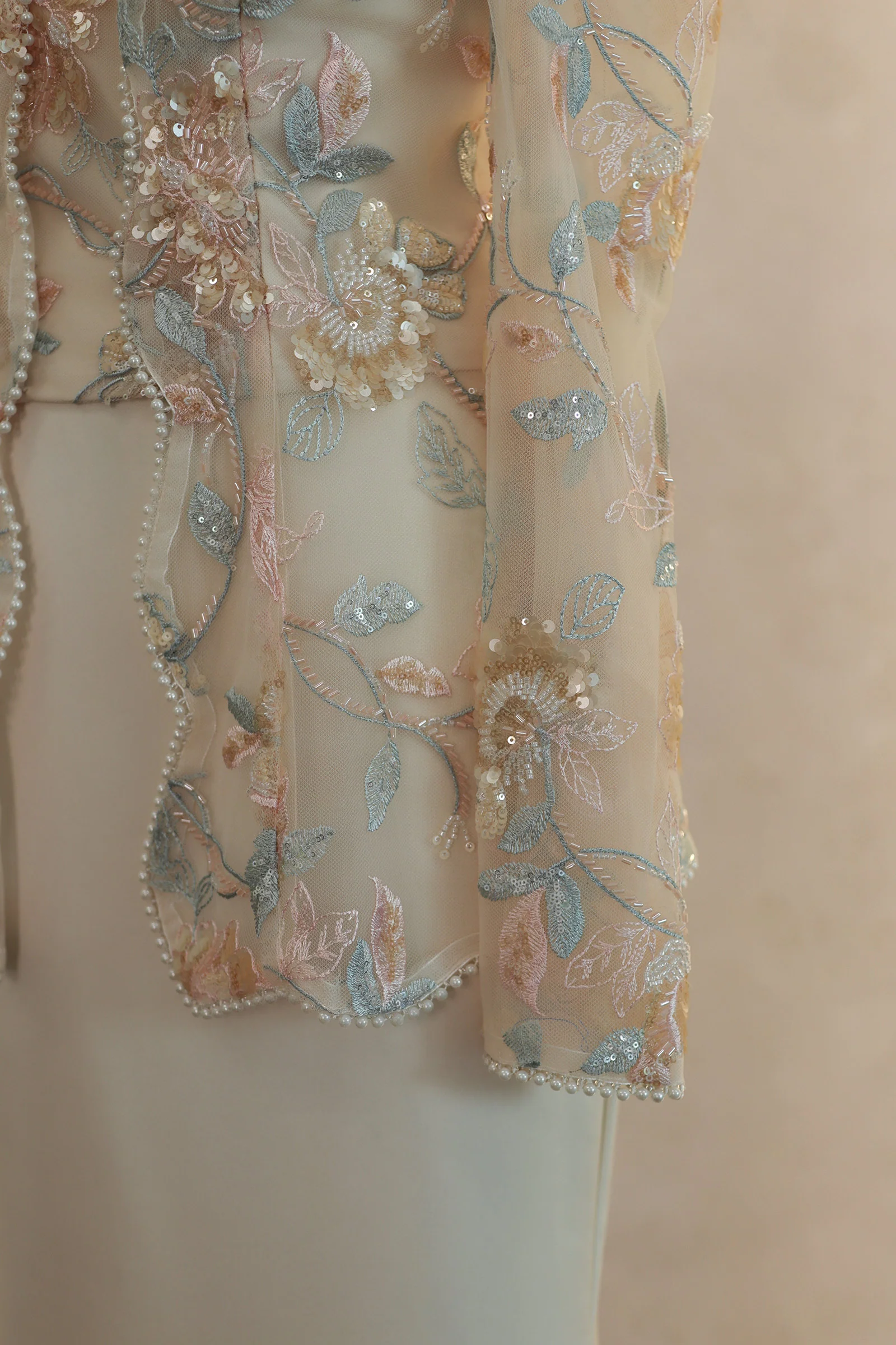 Thea Kebaya Top (Blush Petal) - Image 31