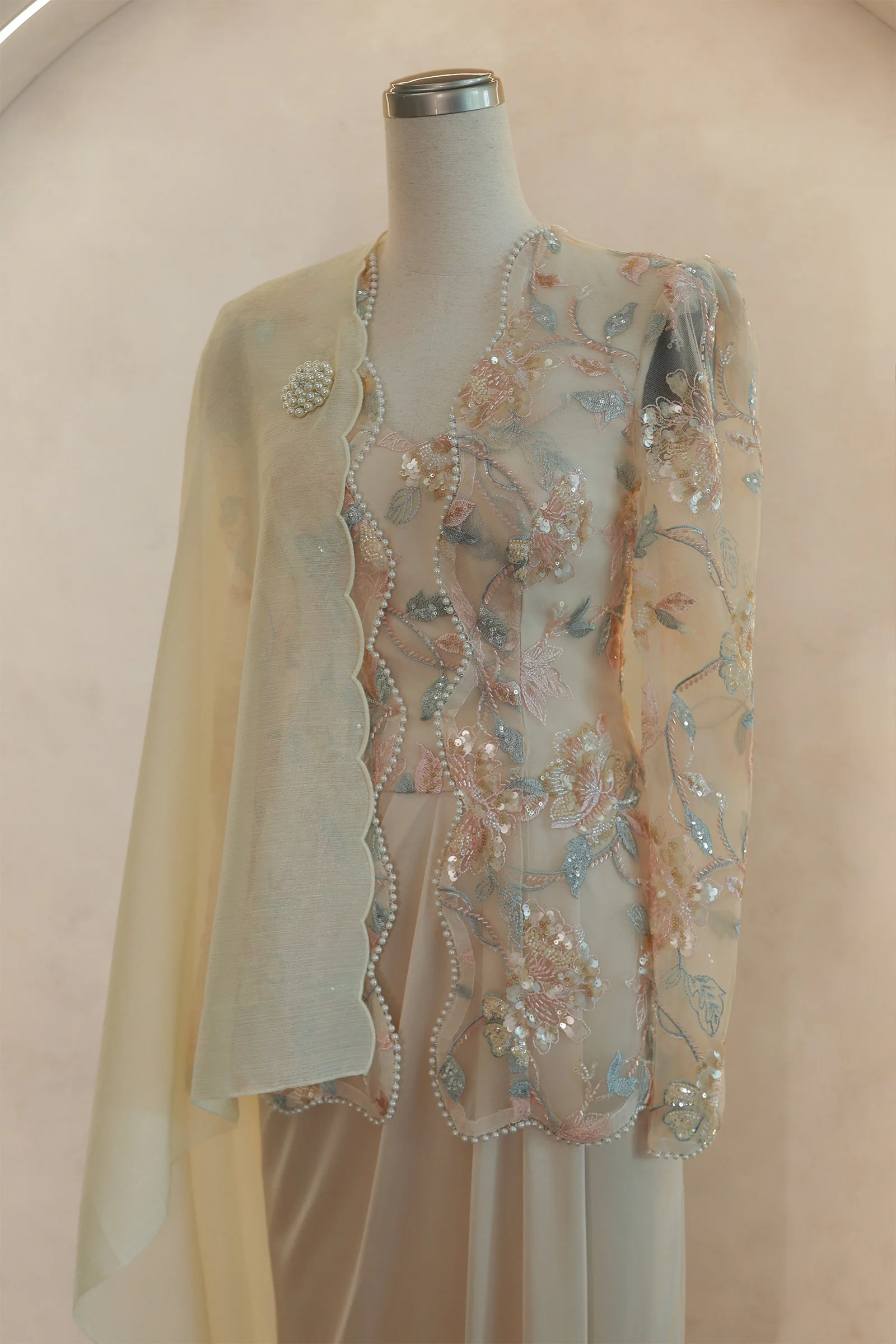 Thea Kebaya Top (Blush Petal) - Image 7