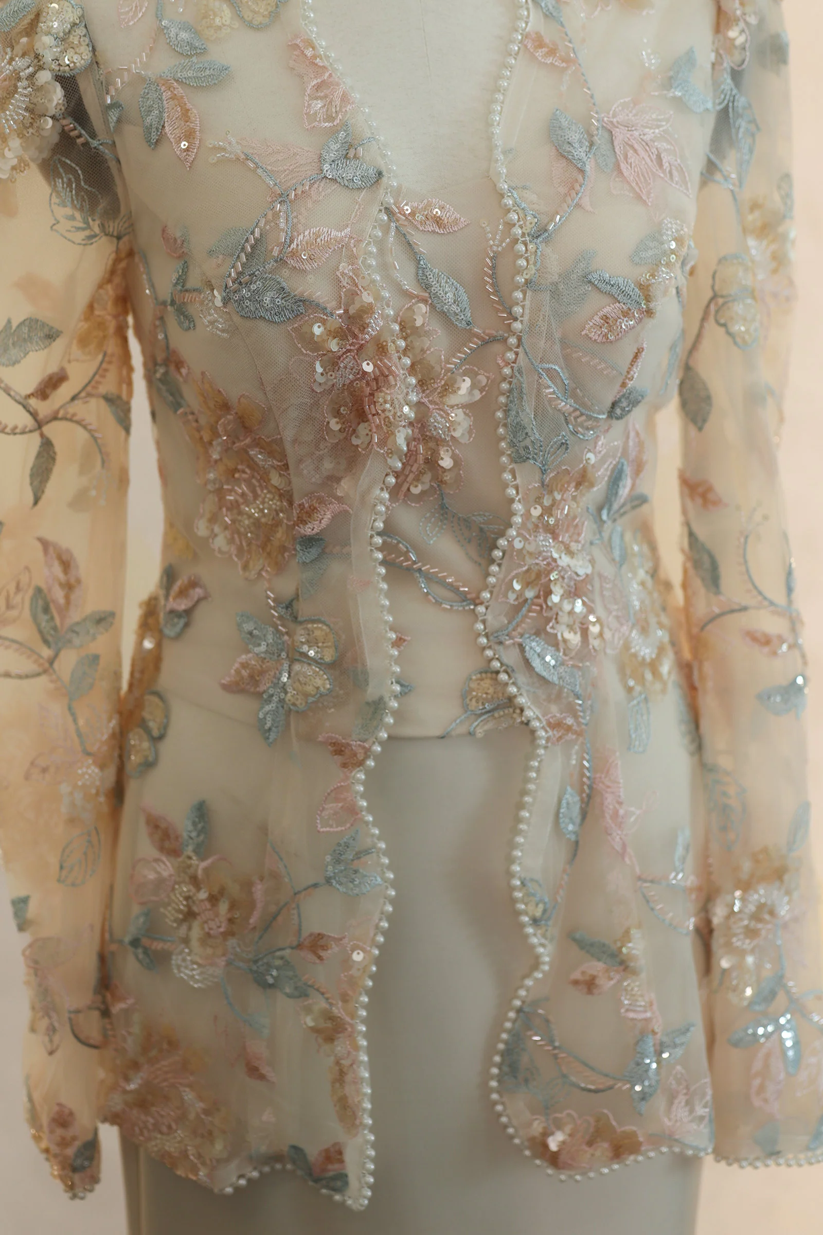 Thea Kebaya Top (Blush Petal) - Image 8