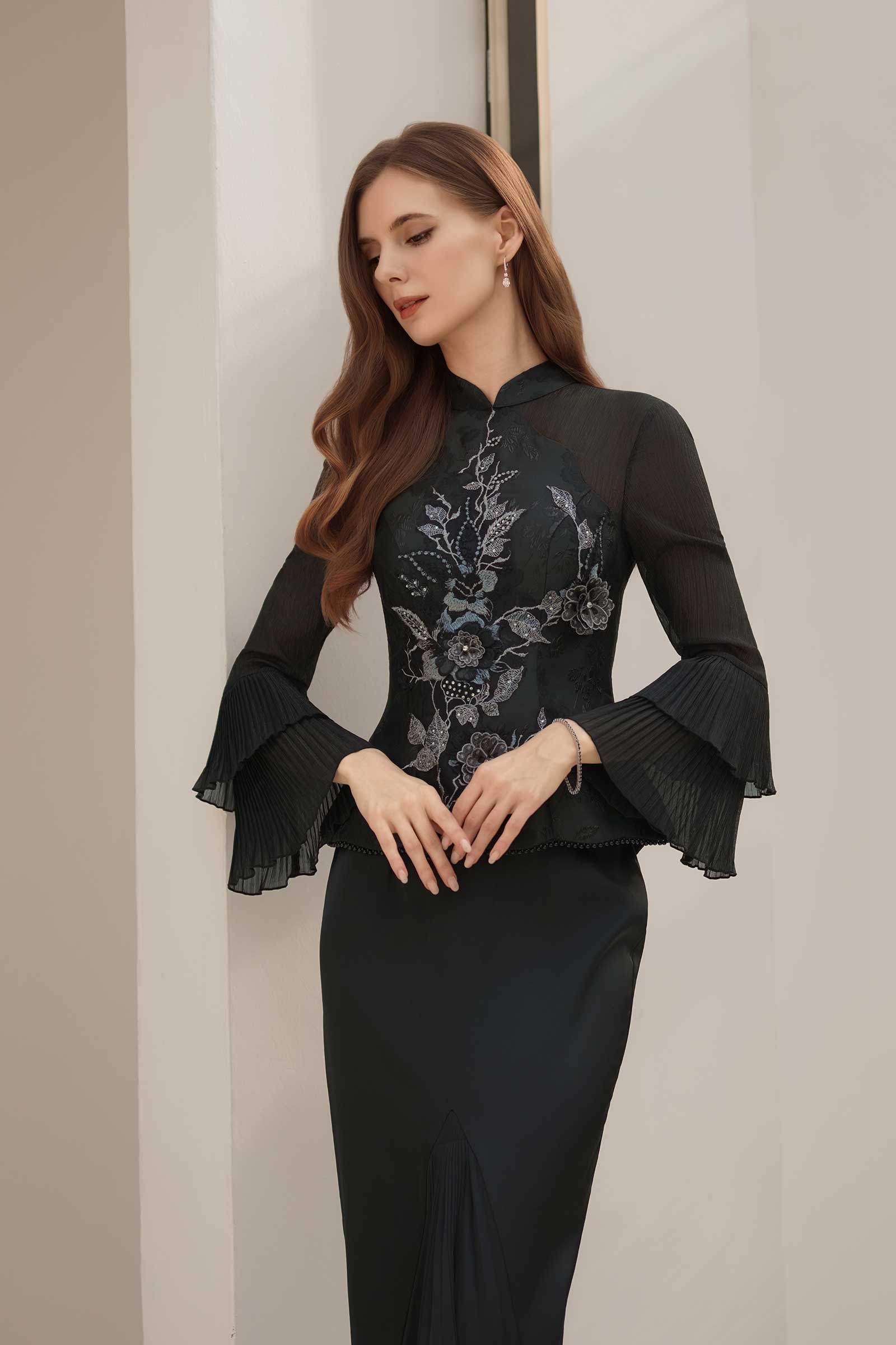 Alya Kebaya Top (Black) - Image 10