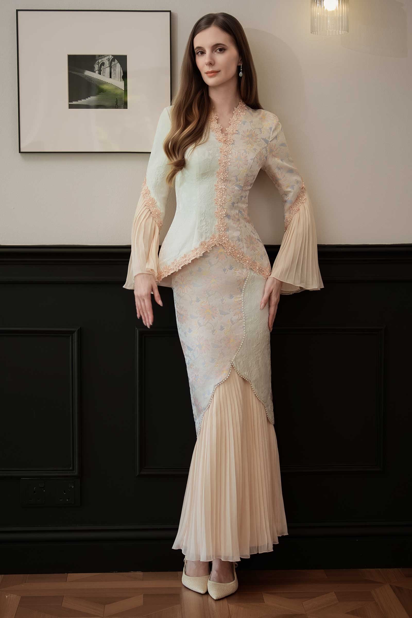 Niessa Kebaya Set (Rose) - Image 11