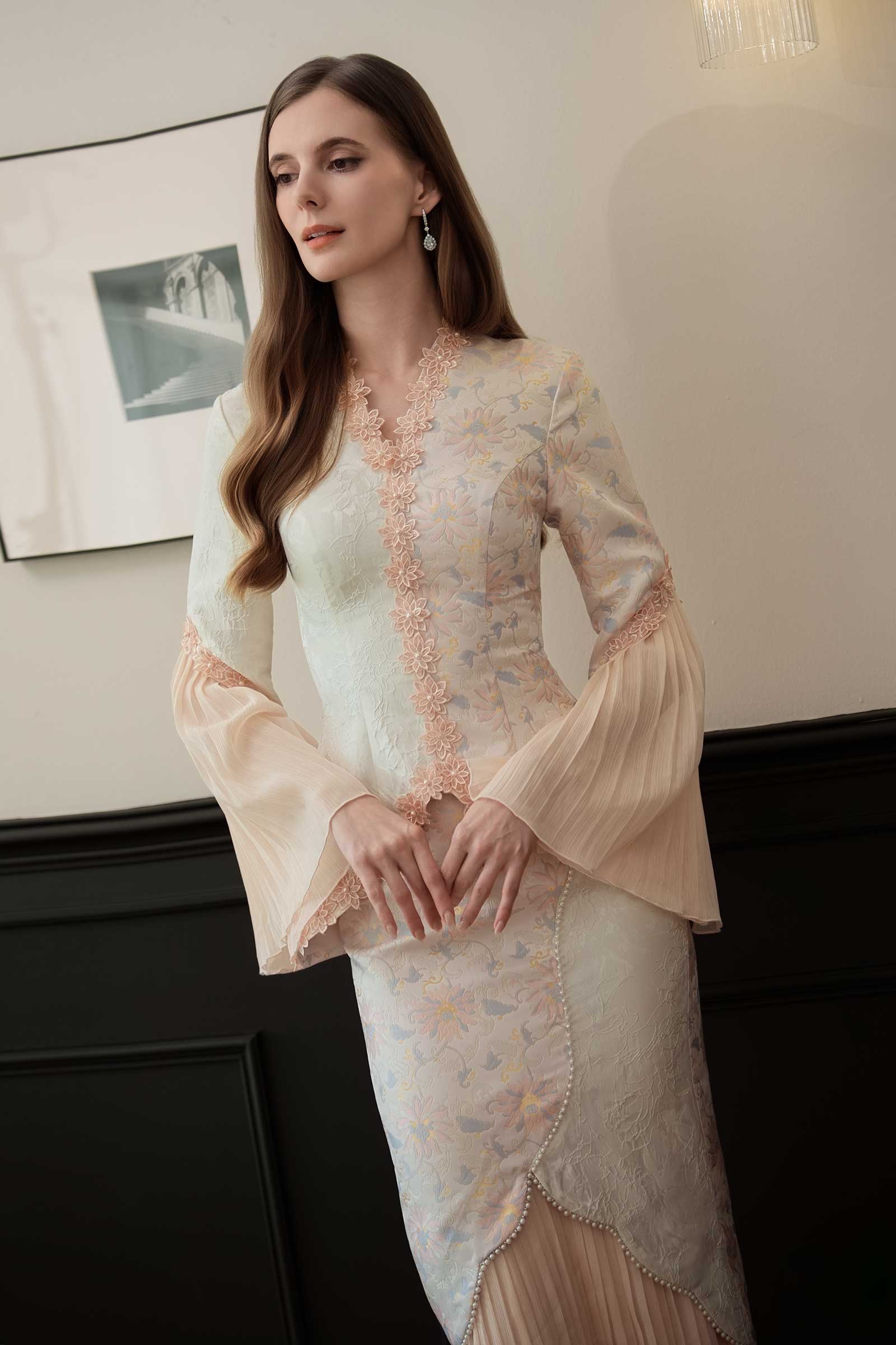Niessa Kebaya Set (Rose) - Image 19