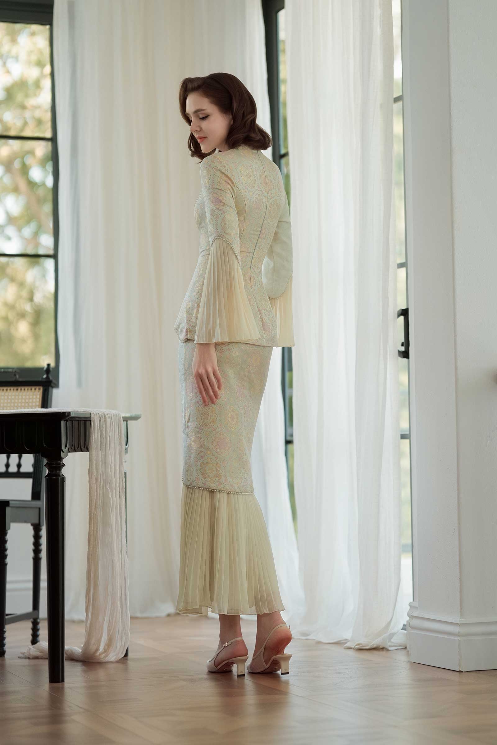 Niessa Kebaya Set (Pistachio) - Image 18
