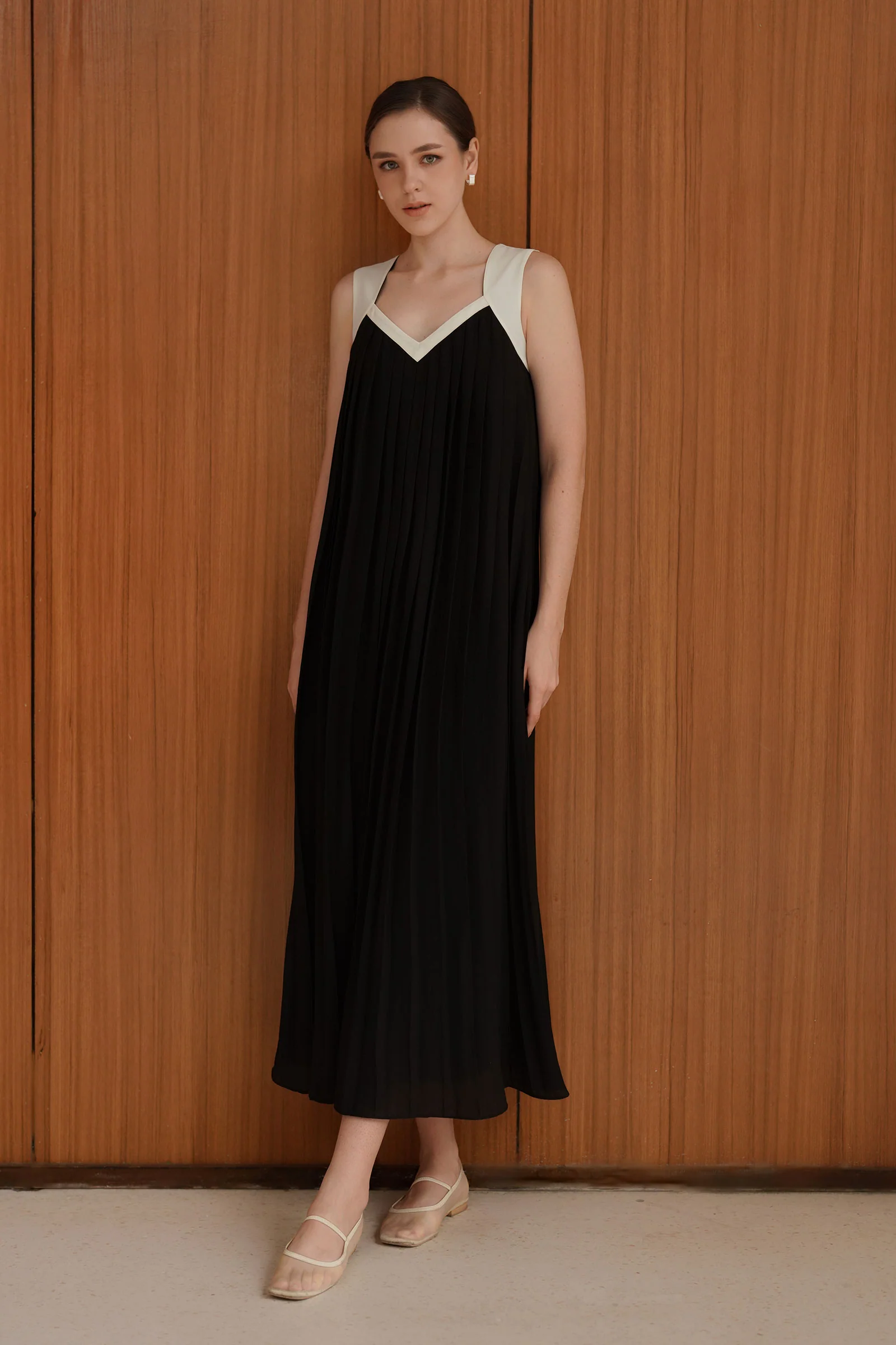 Sera Dress (Black) - Image 2