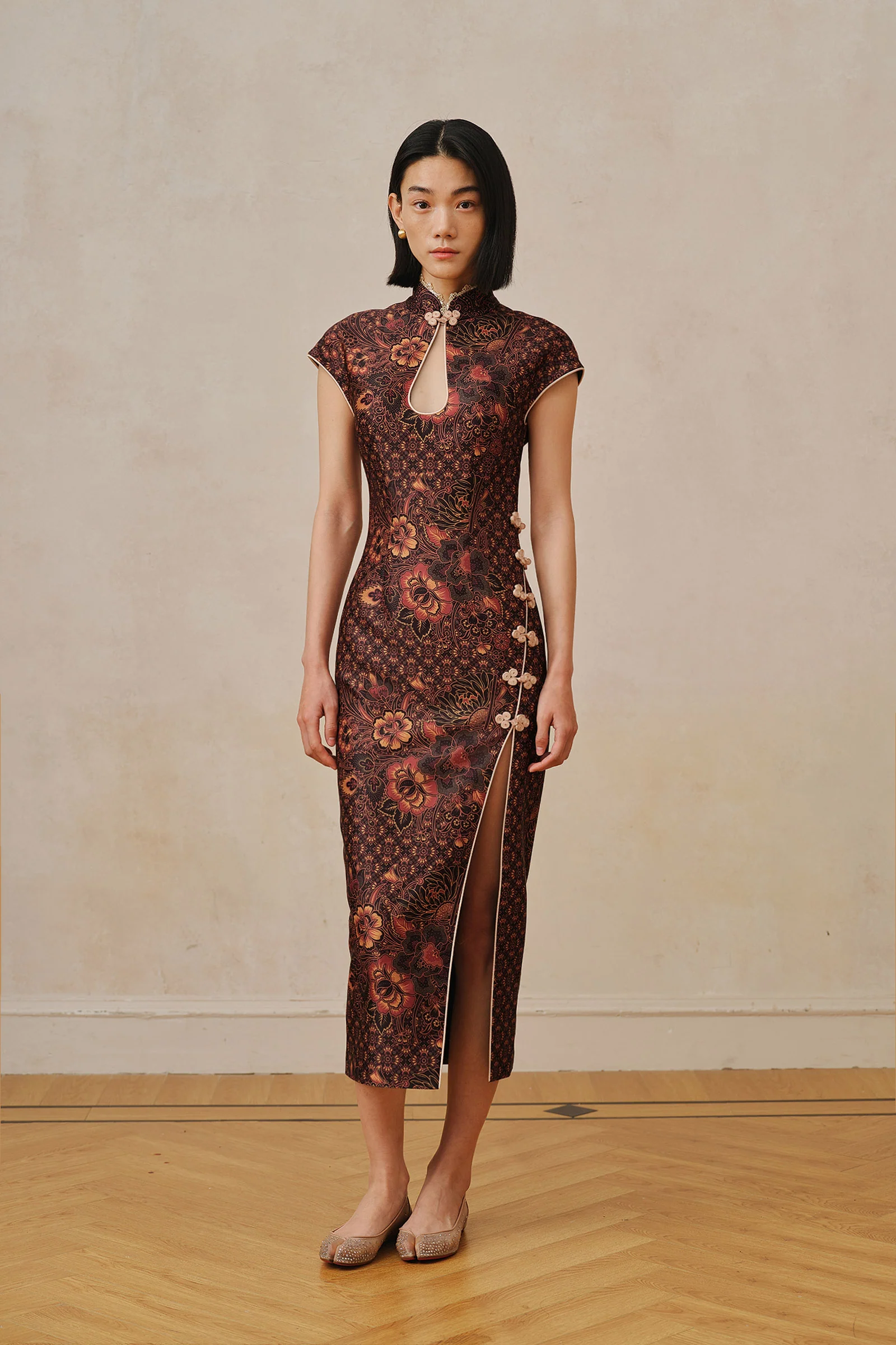 Liuya Qipao (Rose Champagne) - Image 6