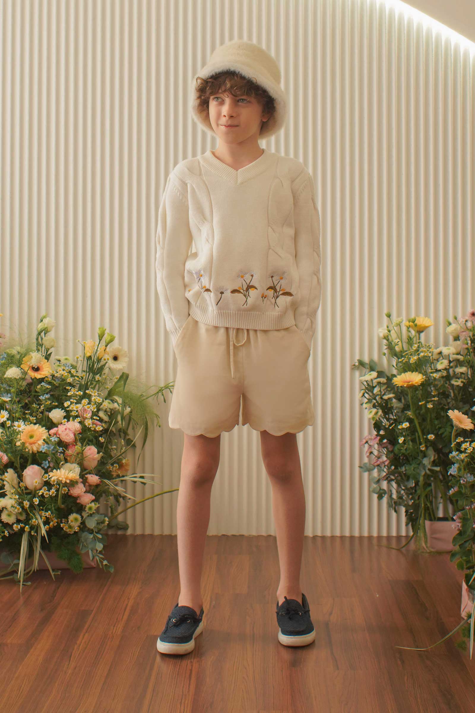 Purity Scallop Linen Shorts - Image 5
