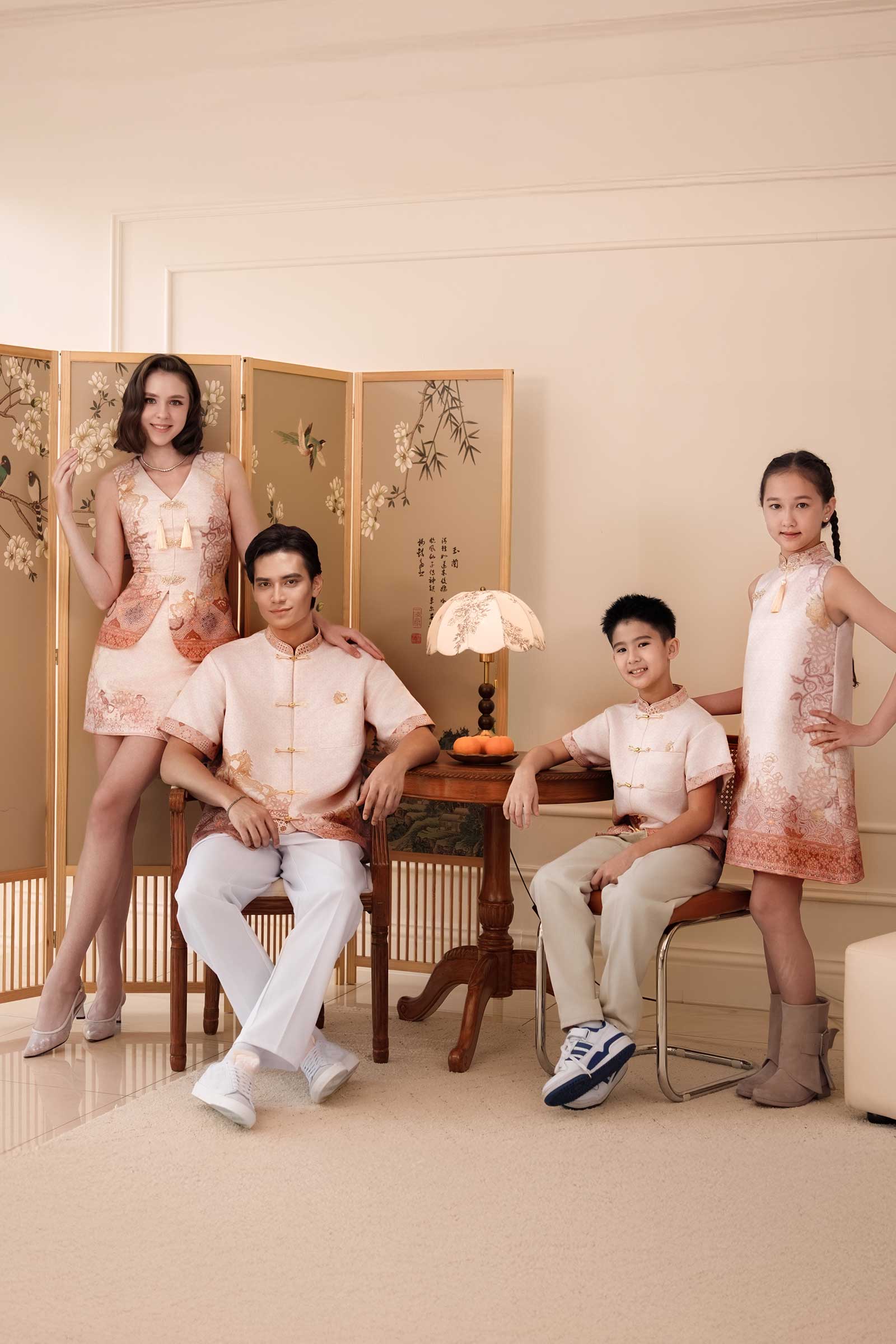 Ruiya Qipao Set (Gold) - Image 12