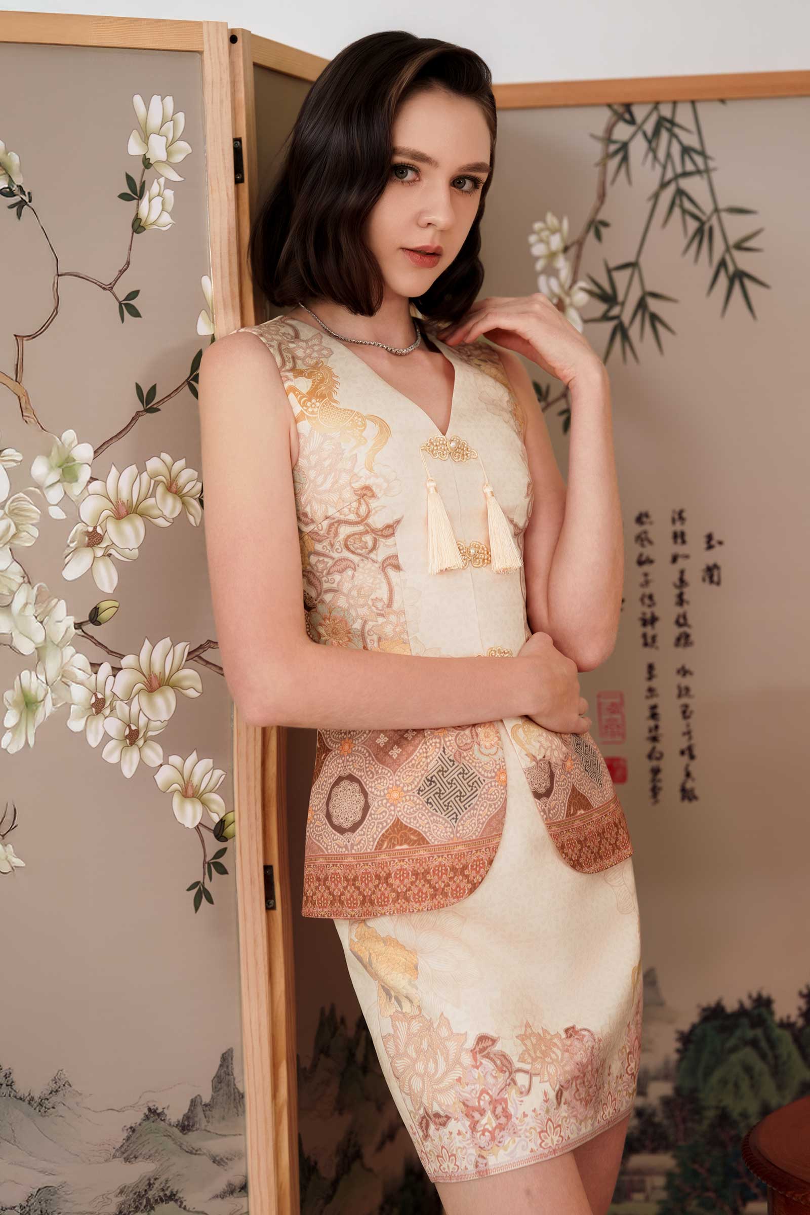 Ruiya Qipao Set (Gold) - Image 2