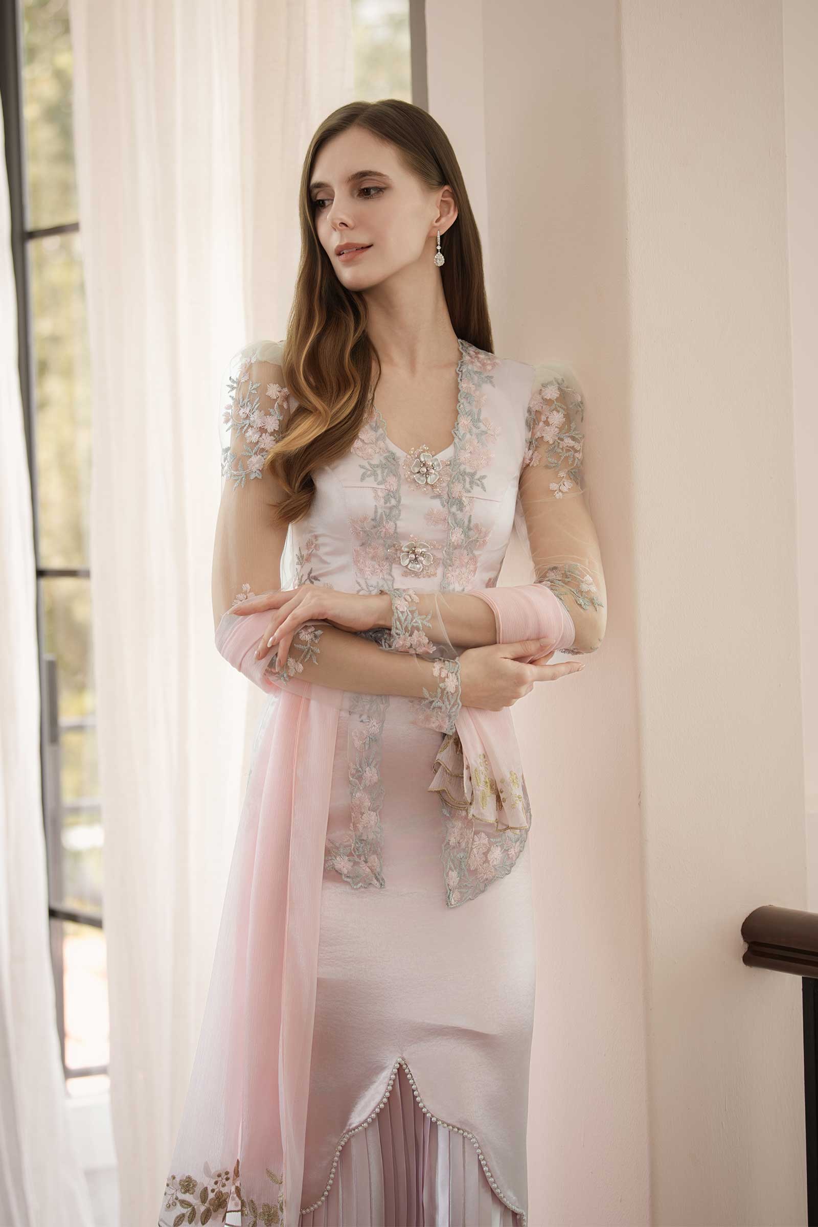 Seraya Kebaya Top (Pink) - Image 17