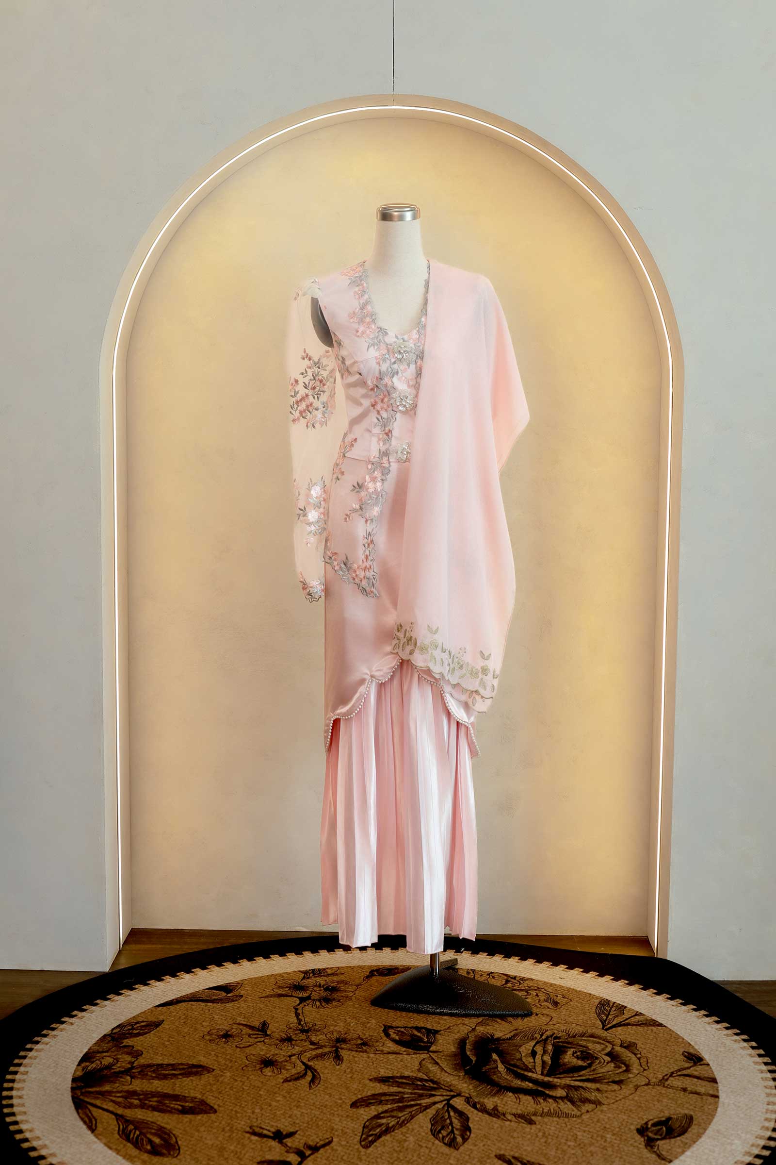 Seraya Kebaya Top (Pink) - Image 7