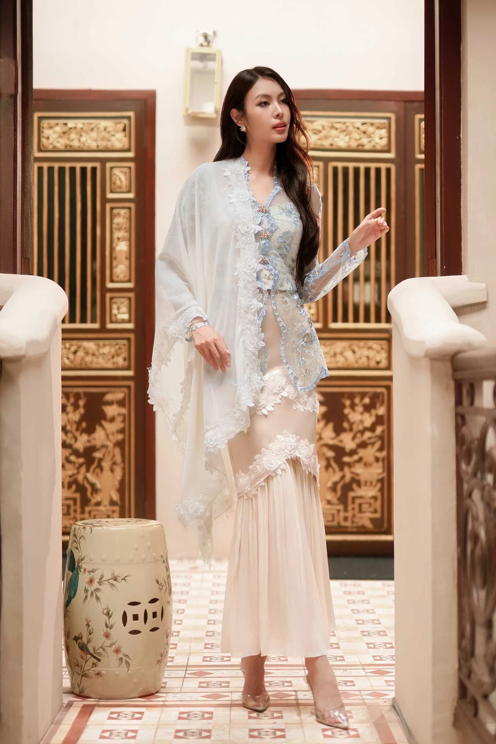 Sorella Shawls (Off White) (Non Returnable) - Image 7