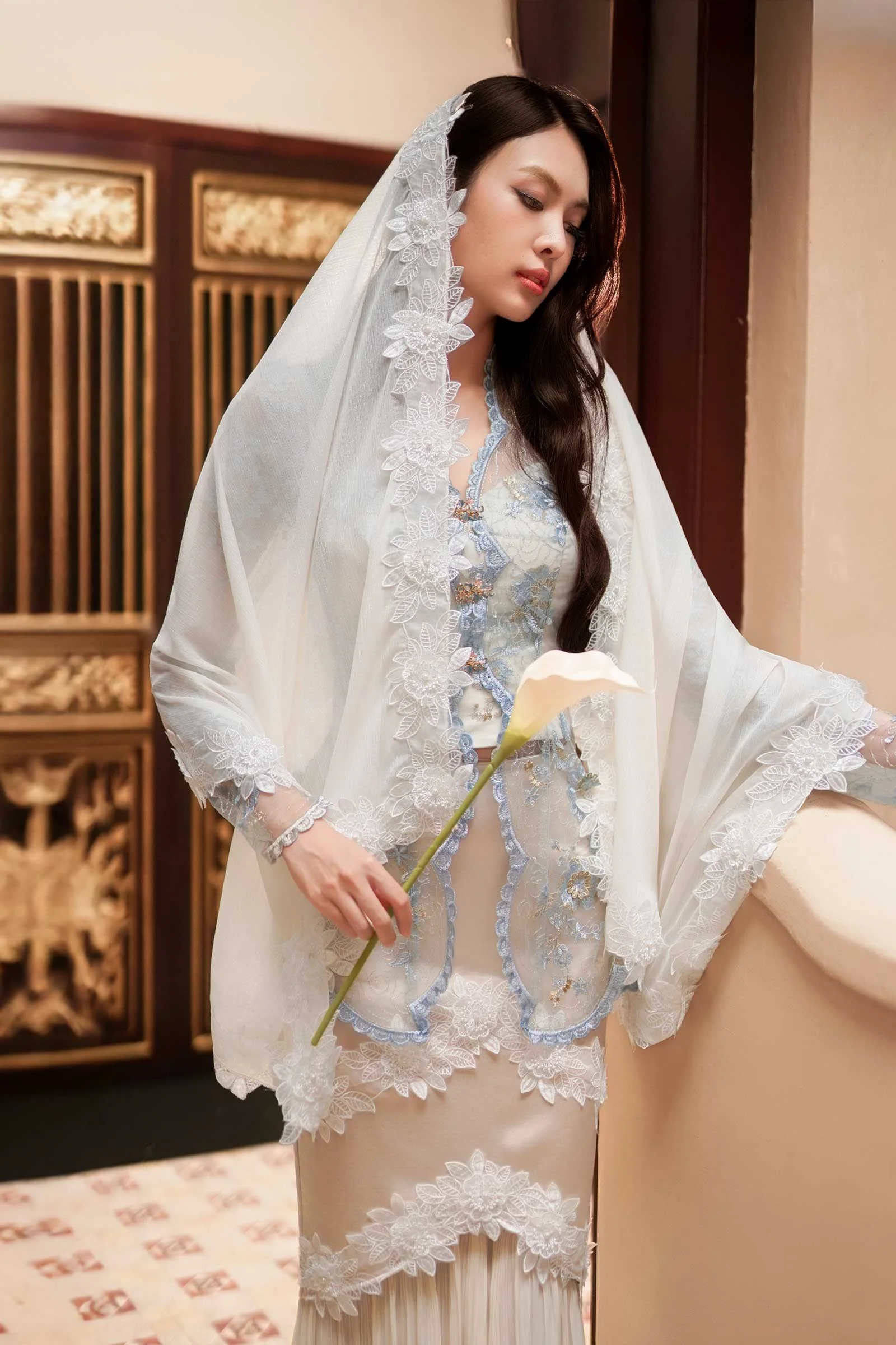 Sorella Shawls (Off White) (Non Returnable) - Image 9