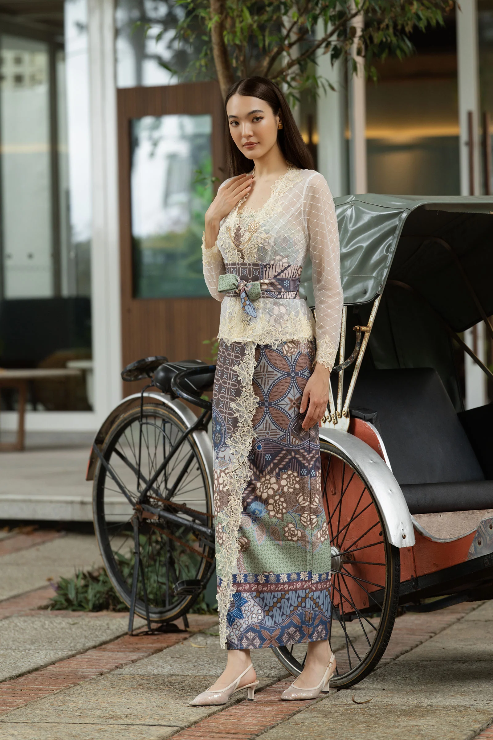 The Soleil Kebaya Top (White) - Image 17